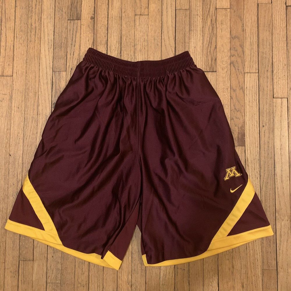 Minnesota NCAA Golden Gophers Short Nike